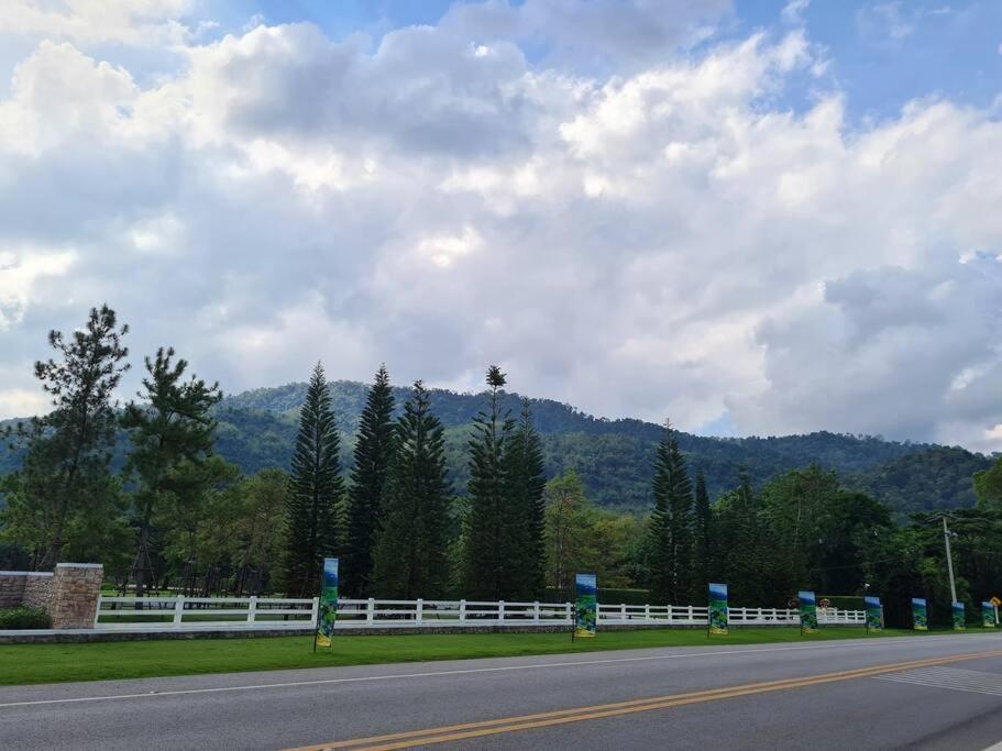 バーン・タマプランBaan Khaoyai Cozyアパートメント エクステリア 写真
